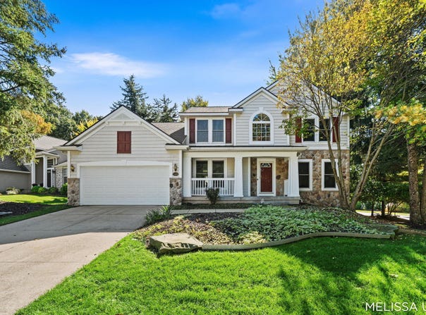 3498 Long Grove Drive SE, Kentwood, MI 49512
