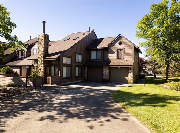 E-2 Sunridge Drive, Champion, PA 15622