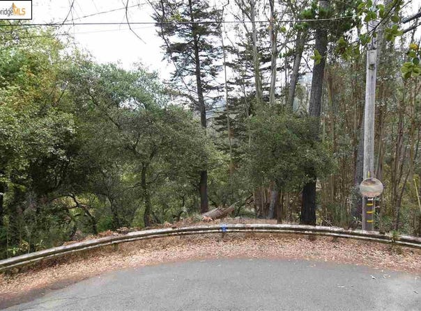 6050 Balboa Dr, Oakland, CA 94611