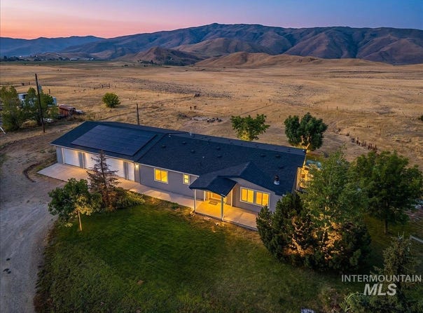 56 Jerusalem Rd, Horseshoe Bend, ID 83629