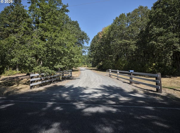 NE Lucia Falls Rd, BattleGround, WA 98604