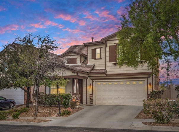 985 Sparkling Light Street, Henderson, NV 89052