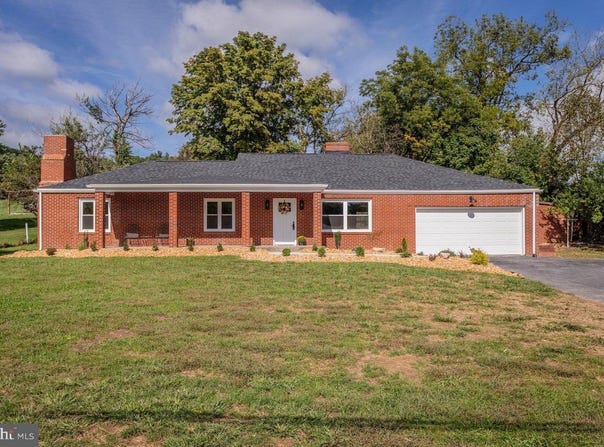 10840 RAWLEY Pike, HINTON, VA 22831