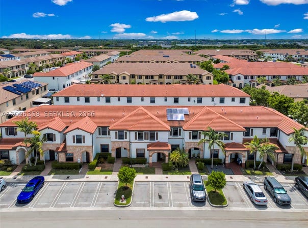 10615 W 34th Ct, Hialeah, FL 33018