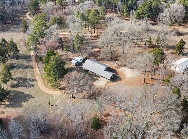 401 South St., Douglassville, TX 75560