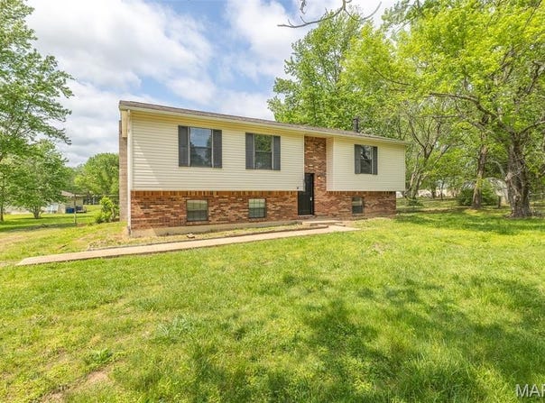 5503 Misty Drive, Poplar Bluff, MO 63901