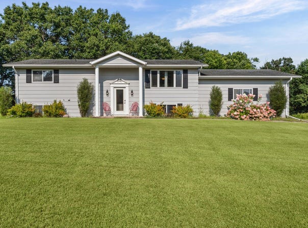 18065 Icicle Rd, Sparta, WI 54656