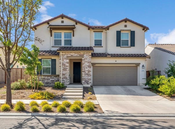 534 Laurel Crest Avenue, Madera, CA 93636