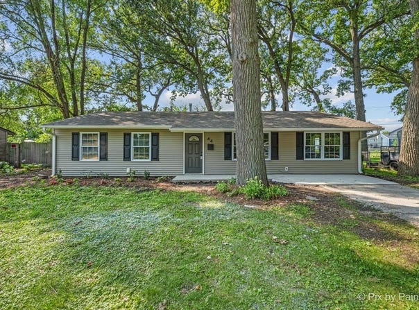 44 Saugatuck Road, Montgomery, IL 60538