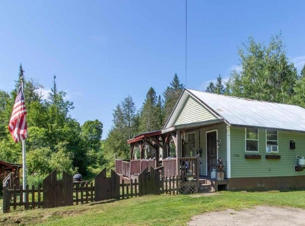 2606 Peak Road, Wheelock, VT 05851