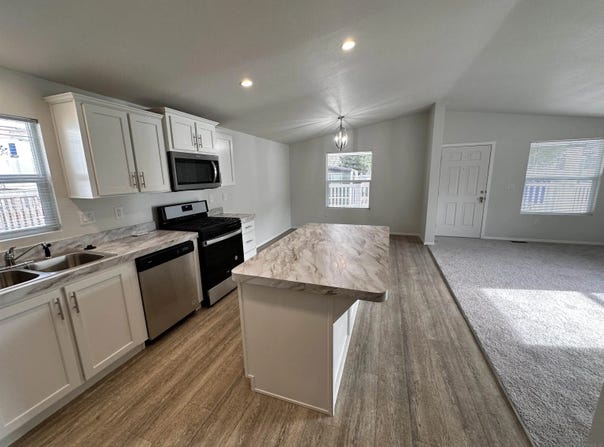 22899 Byron Rd, Crestline, CA 92325