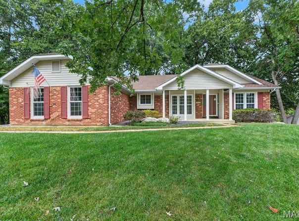 2432 Evergreen Forest Court, Wildwood, MO 63011