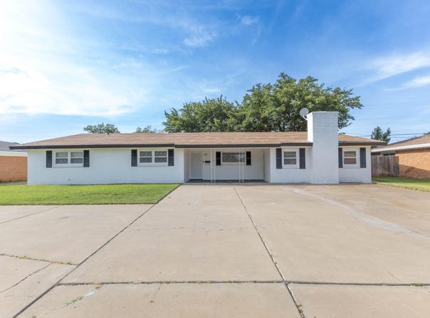 5229 8th Street, Lubbock, TX 79416