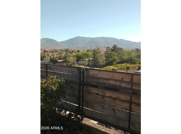 1206 E VISTA Circle, Globe, AZ 85501