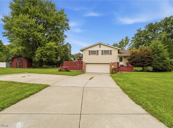 744 Edwards Drive, Berea, OH 44017