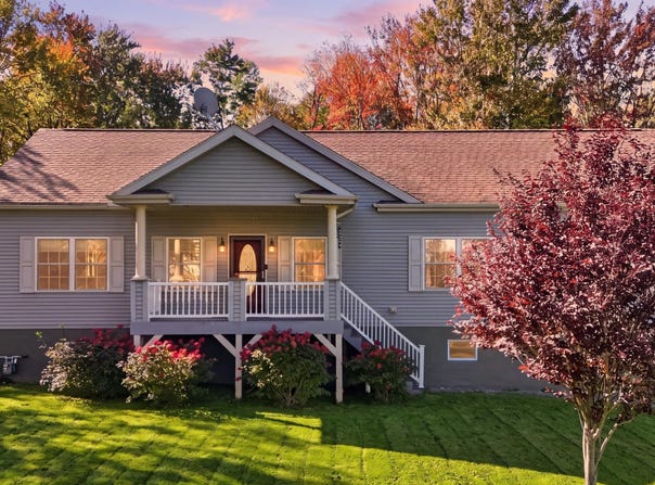 14 Brookside Road, Waymart, PA 18472
