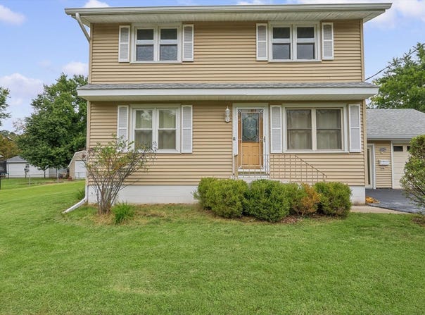 5542 Thrush Avenue, Decatur, IL 62521