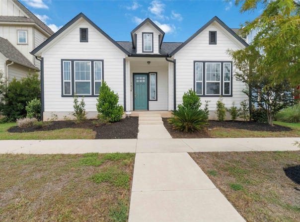 162 Adelton Blvd, Bastrop, TX 78602