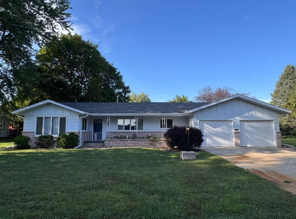 521 Douglas St, Merrill, IA 51031