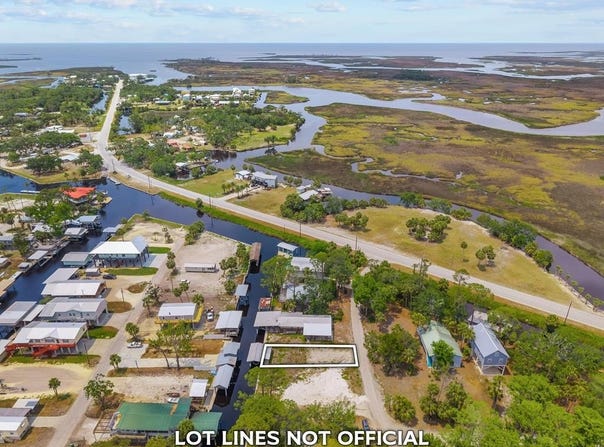 60 SE 890th Ave, Suwannee, FL 32692