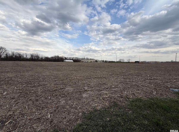 400 & 403 Lumbertown Road, Normal, IL 61761