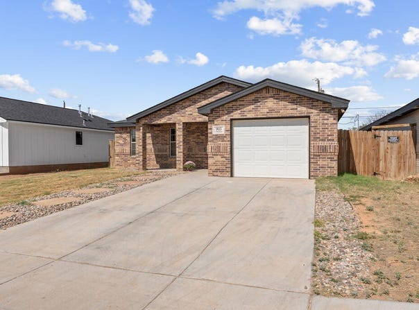 903 Monahans, Odessa, TX 79761