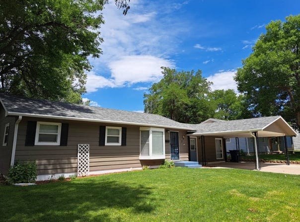 740 Parry Drive, Chadron, NE 69337