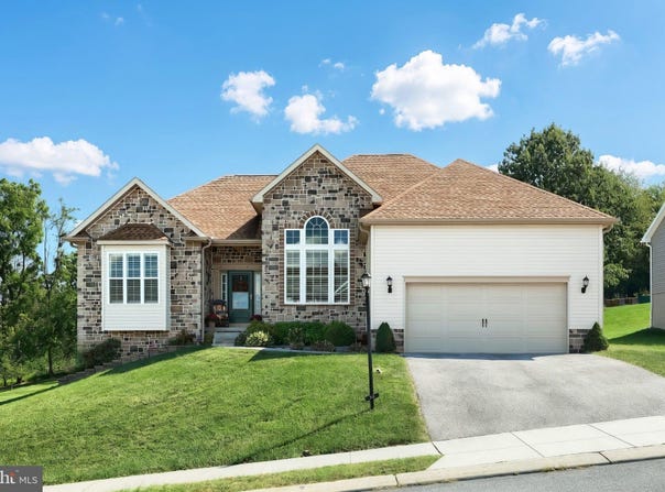 50 FOX RUN Road, HANOVER, PA 17331