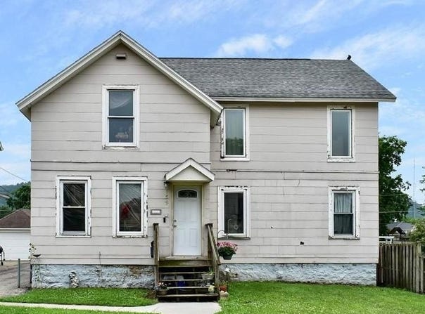 159 E King Street, Winona, MN 55987