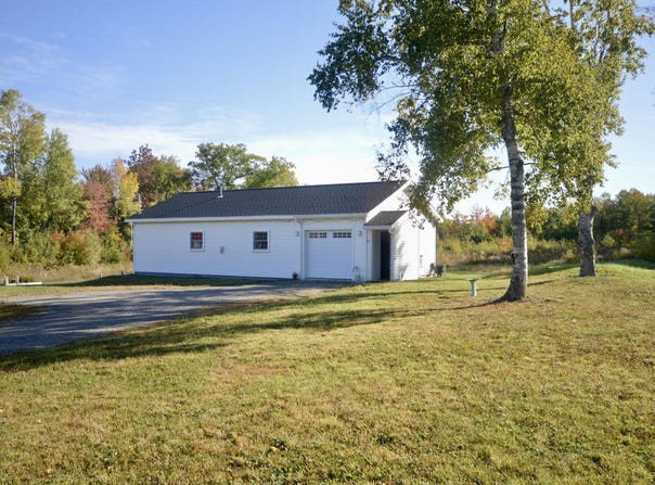 17 Monroe Road, Hampden, ME 04444