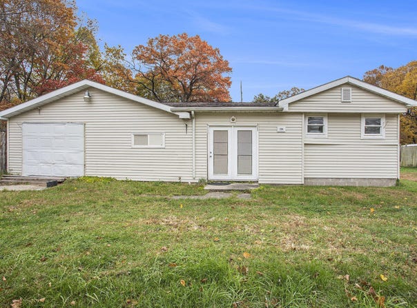 196 N Gardner Avenue, Battle Creek, MI 49037