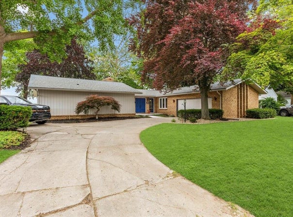 303 E Huron River Drive, Belleville, MI 48111