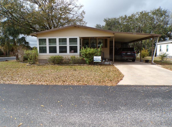 3801 Willaford Dr, Plant City, FL 33565