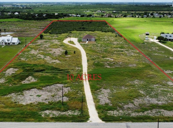 2512 SCHWAB RD, Seguin, TX 78155