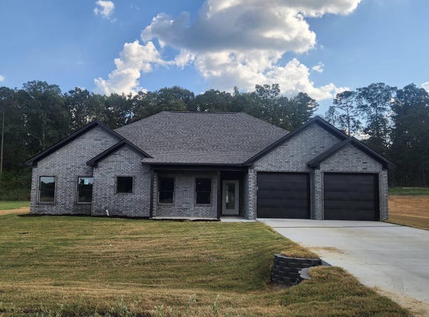 1136 Duke Drive, Bauxite, AR 72011