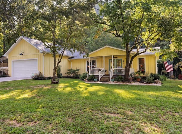 107 Holcombs Hollow Road, Sunset, SC 29685