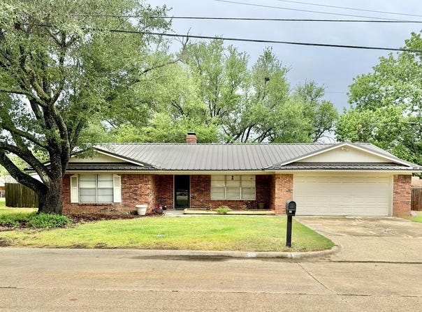 1785 Cypress Ln, Canton, TX 75103