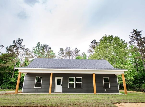 297 CR 430, PARIS, MS 38949