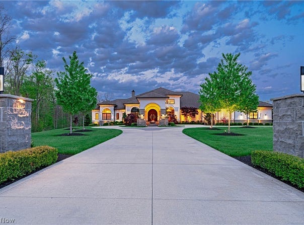 1433 Ridgemont Trail, Hinckley, OH 44233
