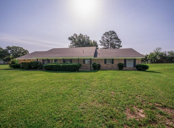 1668 FM 2685, Gladewater, TX 75647