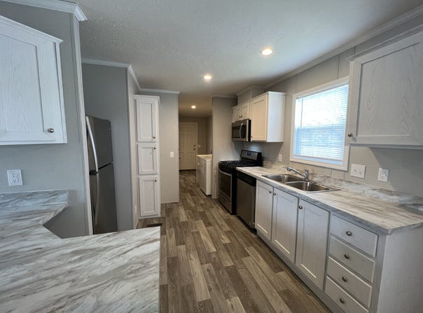 85-A Mulberry, Belleville, MI 48111