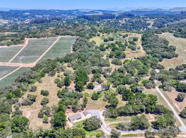 417B Maher RD, ROYAL OAKS, CA 95076
