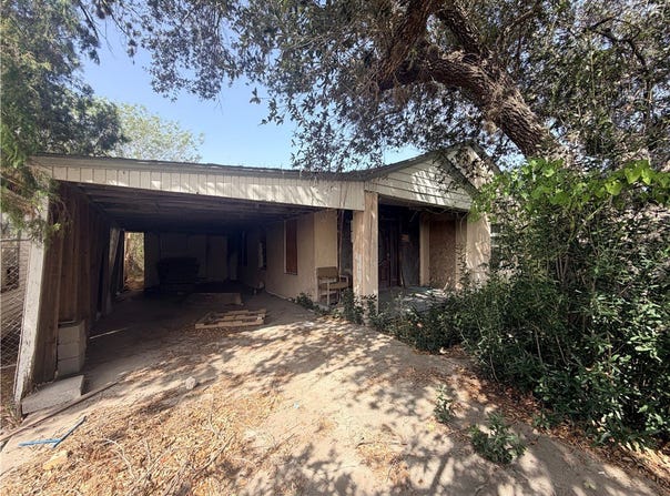 909 E 1st Street, Alice, TX 78332