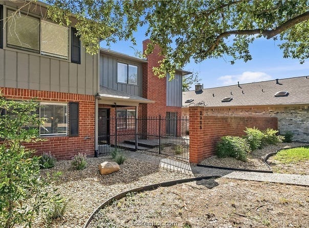 2905 Broadmoor Drive, Bryan, TX 77802