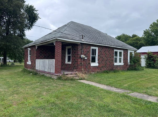 119 Mulberry, Enfield, IL 62835