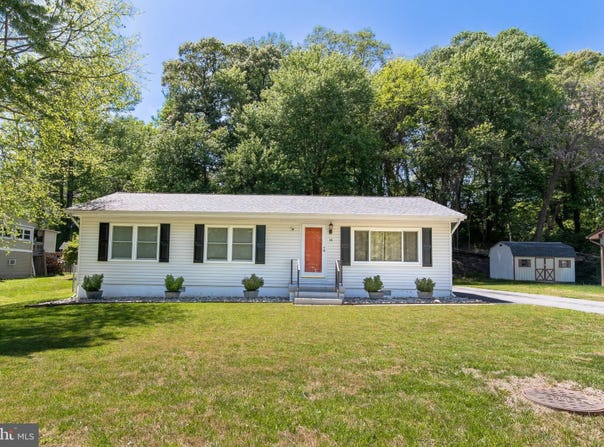 15 WILLOW Lane, LA PLATA, MD 20646