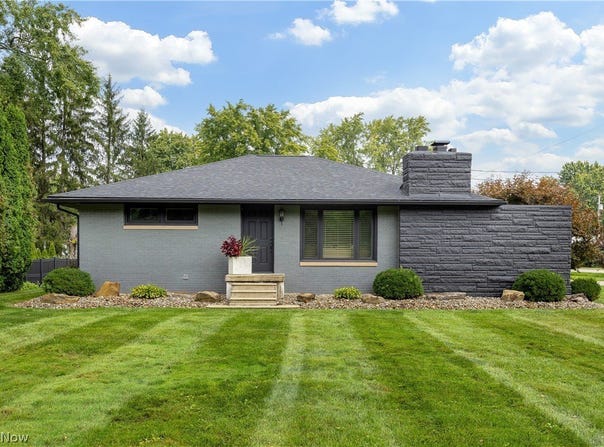 3781 Summit Road, Ravenna, OH 44266