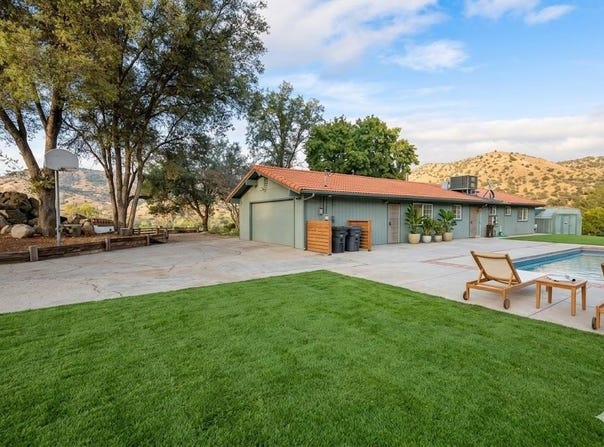 38570 Rustic Lane, Yokuts Valley, CA 93657