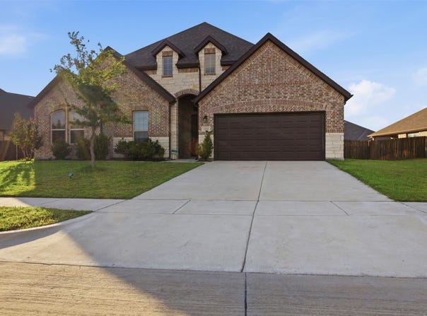 208 Sequoia Drive, Forney, TX 75126