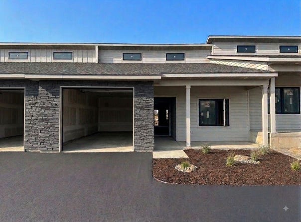 4330 Studebaker Lane, Eau Claire, WI 54703